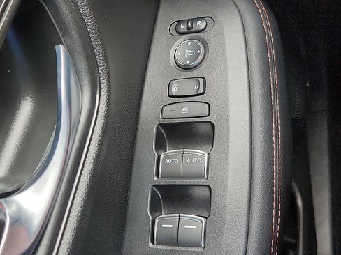 Used 2025 Honda HR-V Sport image 21