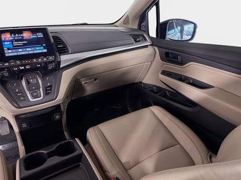 Used 2023 Honda Odyssey EX-L image 25