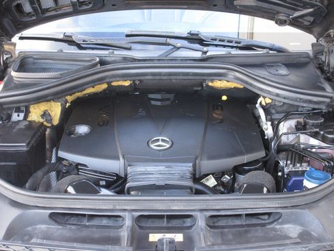 Used 2015 Mercedes-Benz GL 320 BlueTEC 4MATIC image 30