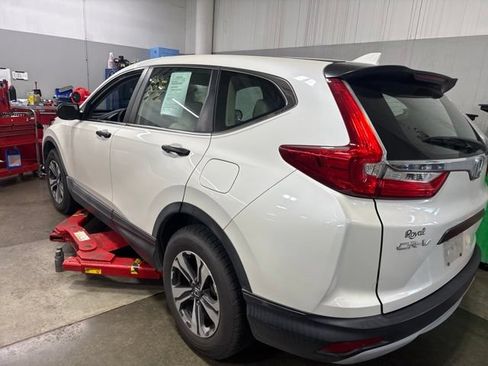 Used 2017 Honda CR-V LX image 4