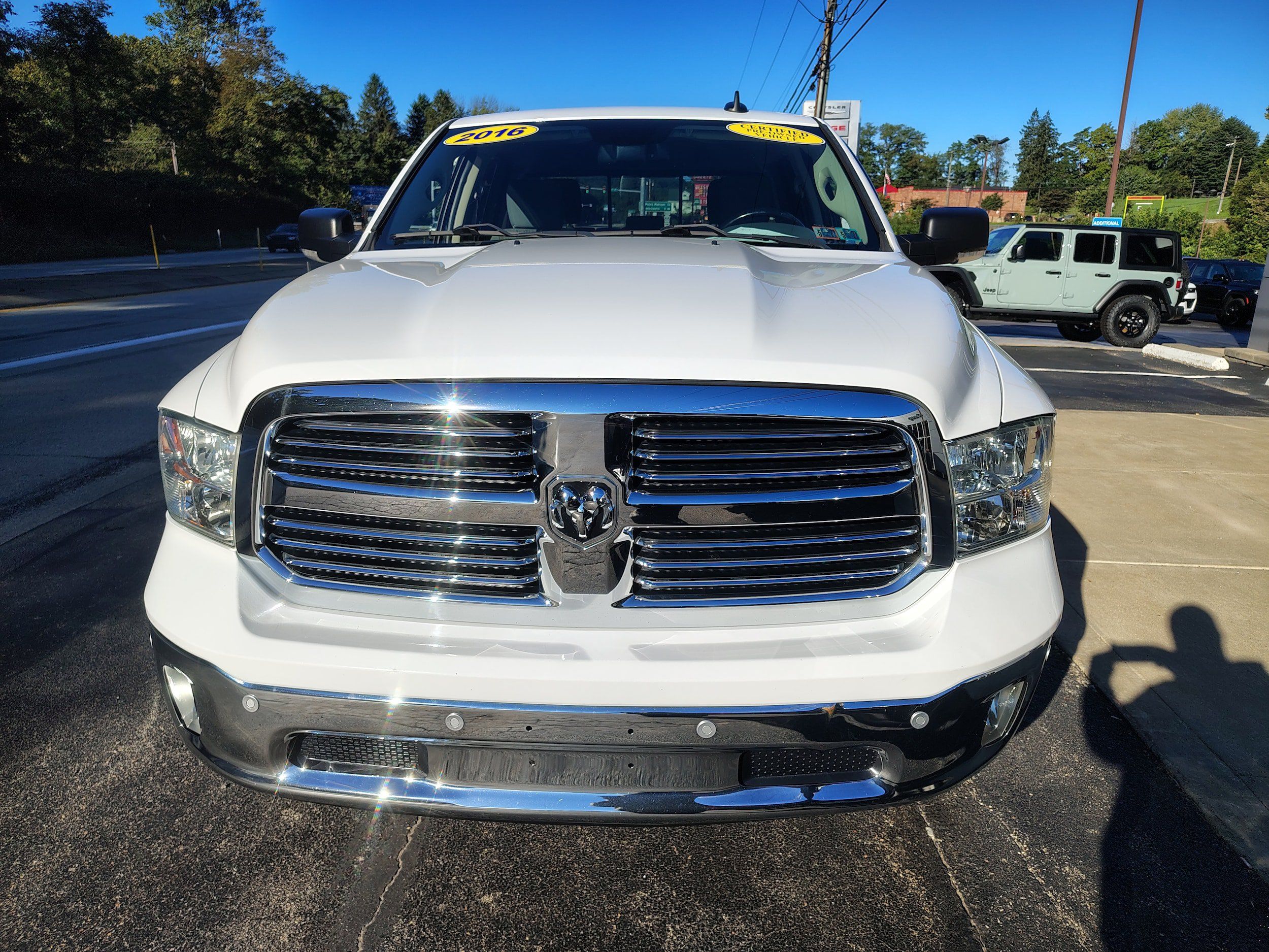 Certified 2016 RAM 1500 Big Horn AWD/4WD image 3