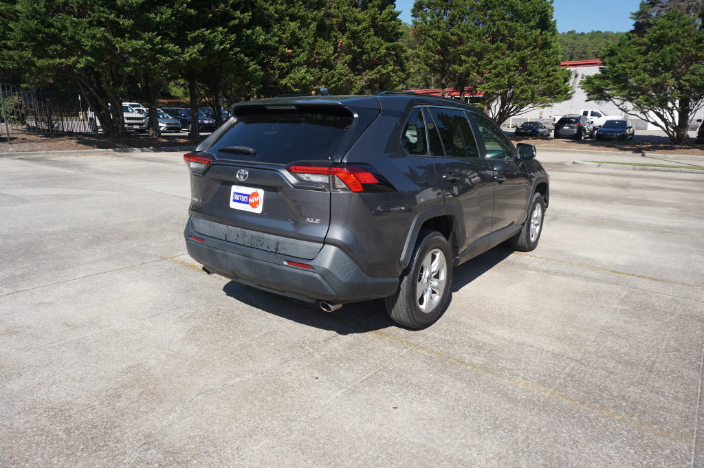 Used 2021 Toyota RAV4 XLE FWD image 23