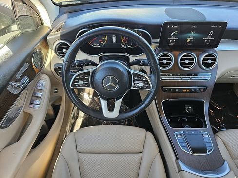 Used 2020 Mercedes-Benz GLC 300 image 23