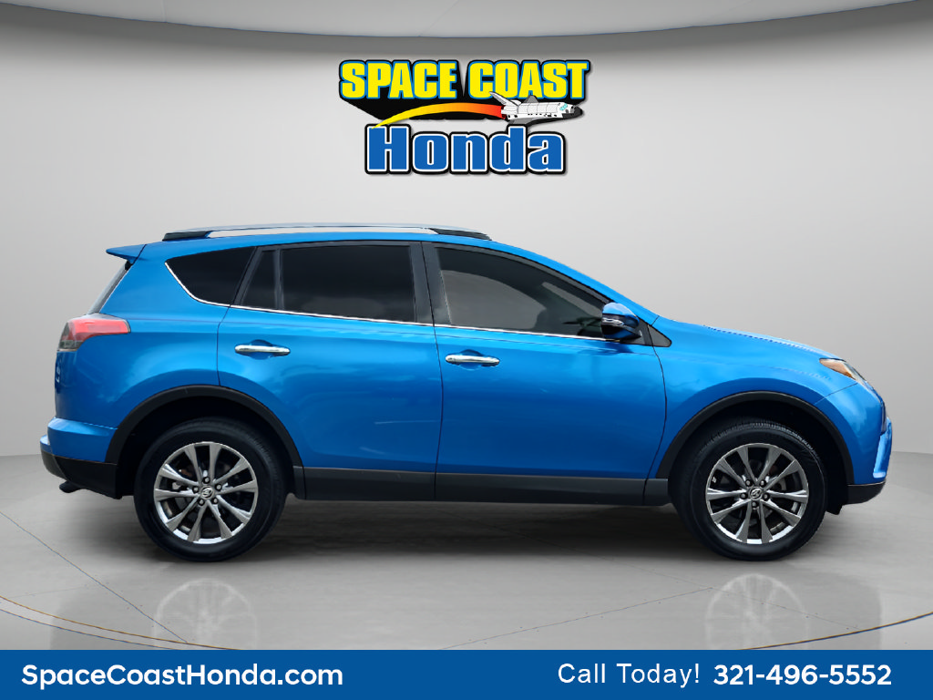 Used 2018 Toyota RAV4 Limited FWD image 2