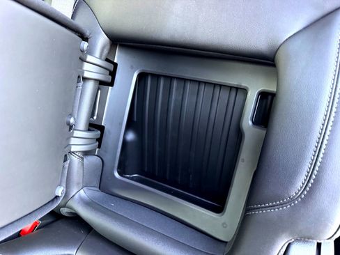 Used 2021 Chevrolet Silverado 1500 LT Trail Boss w/ Convenience Package II image 18