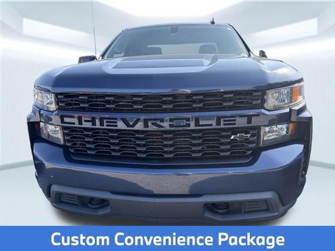 Used 2021 Chevrolet Silverado 1500 Custom w/ LPO, Dark Essentials Package RWD image 4