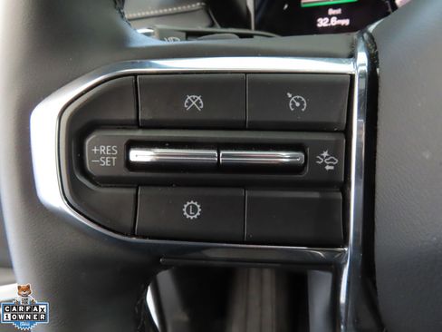 Used 2025 GMC Acadia Elevation FWD image 13