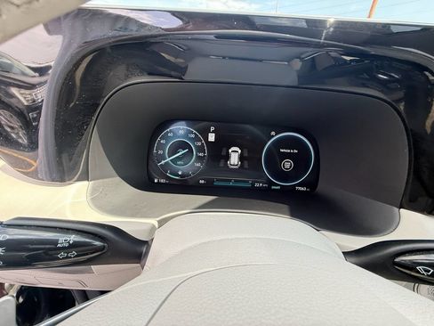 Used 2023 Hyundai Palisade Limited AWD/4WD image 17