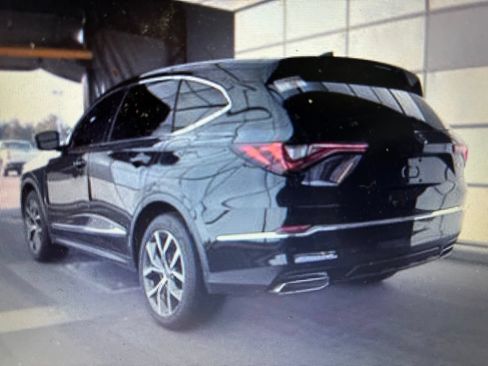 Used 2024 Acura MDX w/ Technology Package FWD image 6
