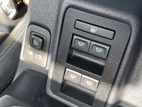 Certified 2025 Ford Bronco Badlands AWD/4WD image 28