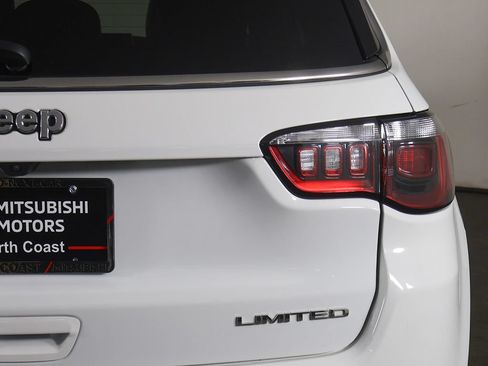 Used 2025 Jeep Compass Limited AWD/4WD image 14
