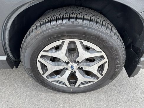 Used 2022 Subaru Forester Premium AWD/4WD image 13