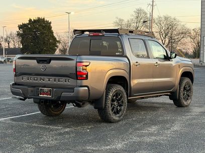 New 2026 Nissan Frontier SV w/ Tow Package
