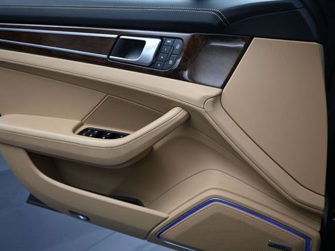 Certified 2023 Porsche Panamera 4S image 25