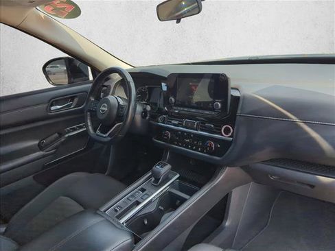Used 2022 Nissan Pathfinder SV FWD image 22