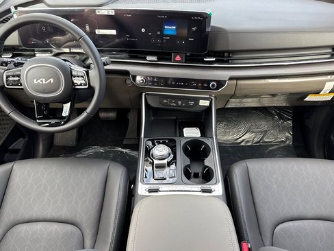 New 2026 Kia Carnival SX image 13