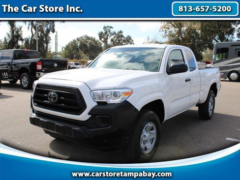 Used 2023 Toyota Tacoma SR image 1