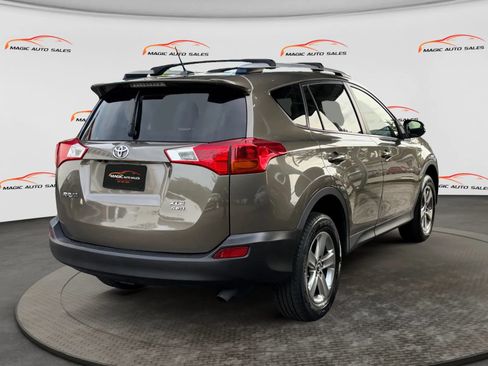Used 2015 Toyota RAV4 XLE AWD/4WD image 10