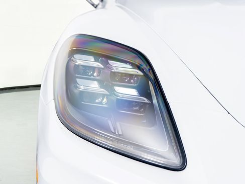 Used 2024 Porsche Panamera 4 w/ Premium Package image 24