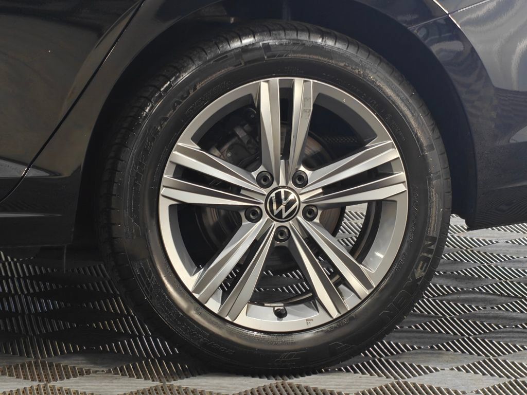 Used 2023 Volkswagen Jetta SE FWD image 45