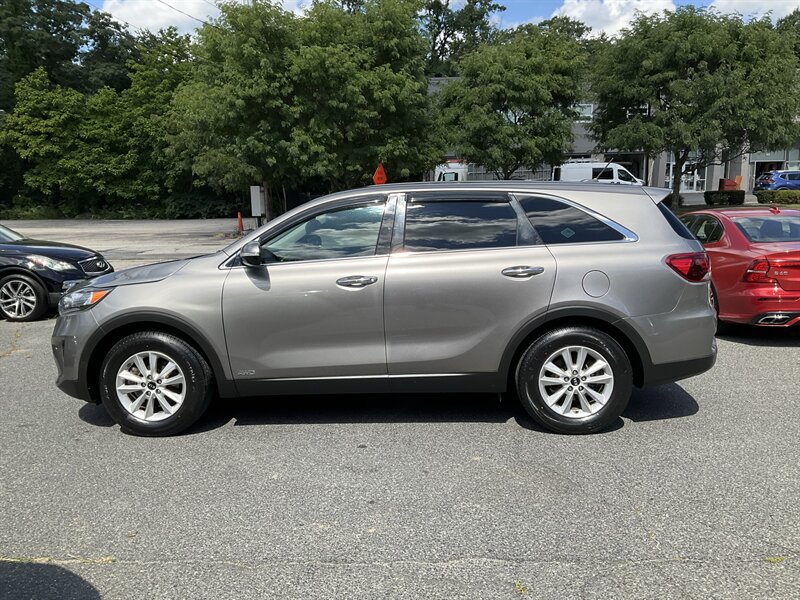 Used 2019 Kia Sorento AWD image 8
