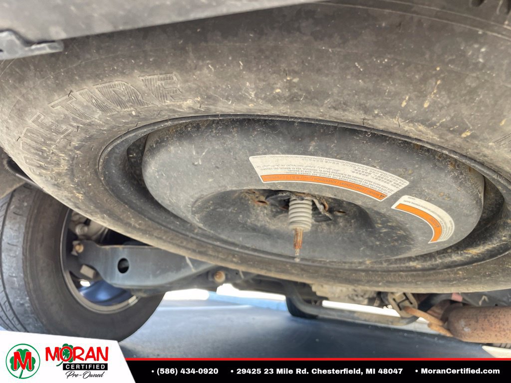 Used 2025 Nissan Pathfinder SV AWD/4WD image 17