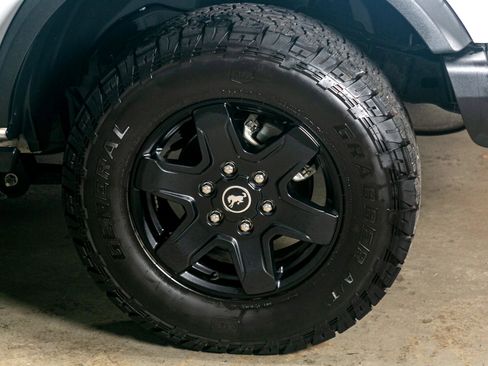 Used 2022 Ford Bronco Black Diamond image 19