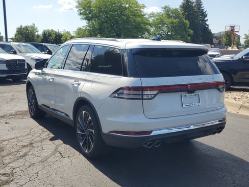 New 2026 Lincoln Aviator Reserve AWD/4WD image 3