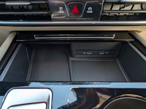 Certified 2024 Volkswagen Atlas SEL Premium R-Line image 29