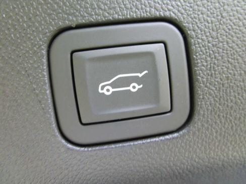 New 2026 GMC Yukon Denali Ultimate AWD/4WD image 17