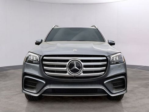 New 2025 Mercedes-Benz GLS 580 4MATIC image 4