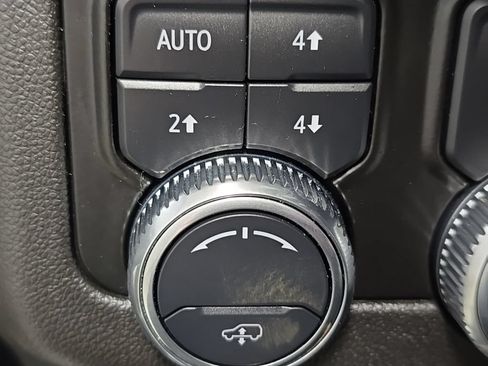 Used 2021 GMC Yukon XL Denali w/ Denali Ultimate Package AWD/4WD image 40