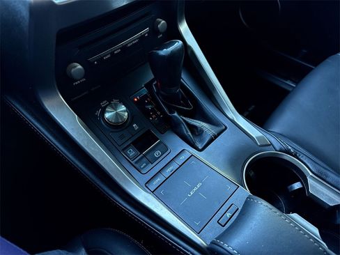 Used 2018 Lexus NX 300 FWD image 19