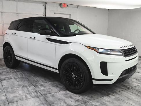 Used 2024 Land Rover Range Rover Evoque S AWD/4WD image 3