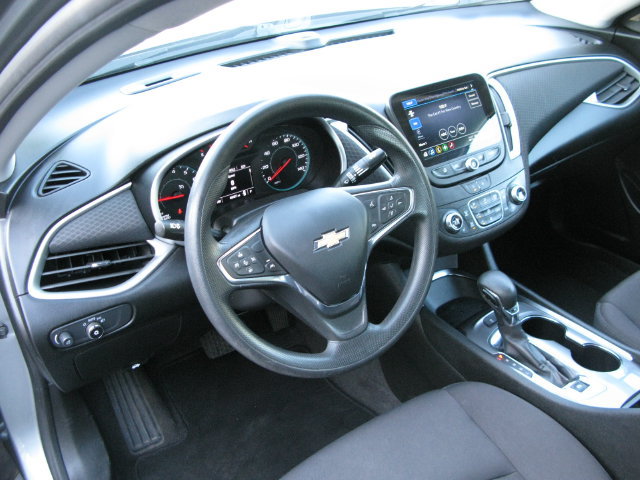 Used 2024 Chevrolet Malibu LT FWD image 12