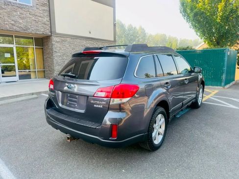 Used 2013 Subaru Outback 2.5i Limited w/ Moonroof Pkg AWD/4WD image 5
