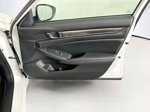 Used 2020 Honda Accord Sport image 29