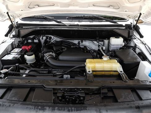 Used 2019 Nissan NV 2500 SV RWD image 44