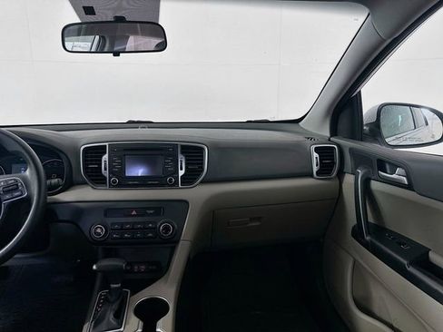 Used 2017 Kia Sportage LX image 21