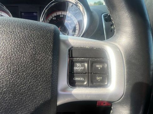 Used 2019 Dodge Grand Caravan GT FWD image 17