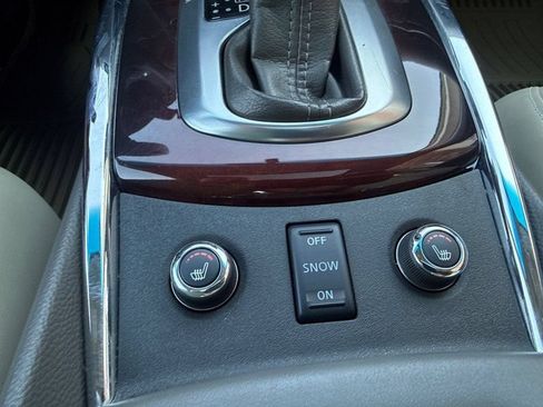 Used 2012 INFINITI G37 x Sedan w/ Premium Pkg AWD/4WD image 29