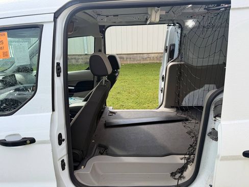 Used 2022 Ford Transit Connect XLT FWD image 11