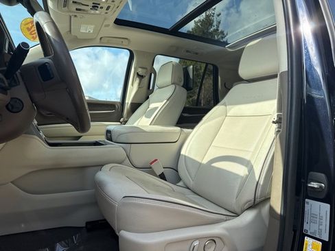 Used 2021 GMC Yukon Denali w/ Denali Ultimate Package image 10