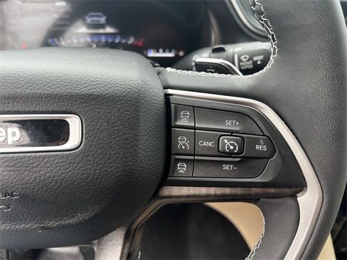 Used 2023 Jeep Grand Cherokee L Limited w/ Trailer Tow Group (B) image 24