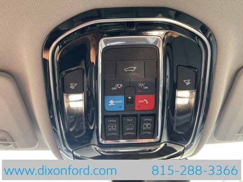 Used 2023 Jeep Grand Cherokee Overland image 19