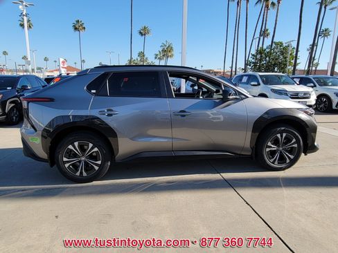 Certified 2023 Toyota bZ4X XLE image 3