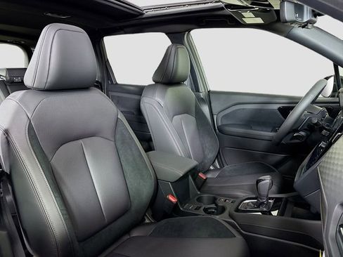 New 2025 Subaru Forester Touring image 29