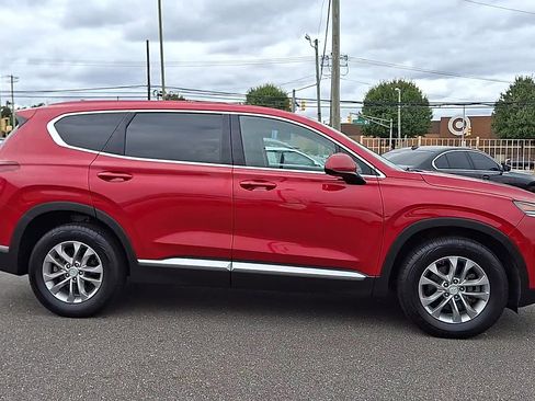 Used 2020 Hyundai Santa Fe SEL image 9