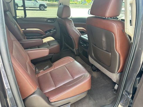 Used 2015 Chevrolet Suburban LTZ AWD/4WD image 19