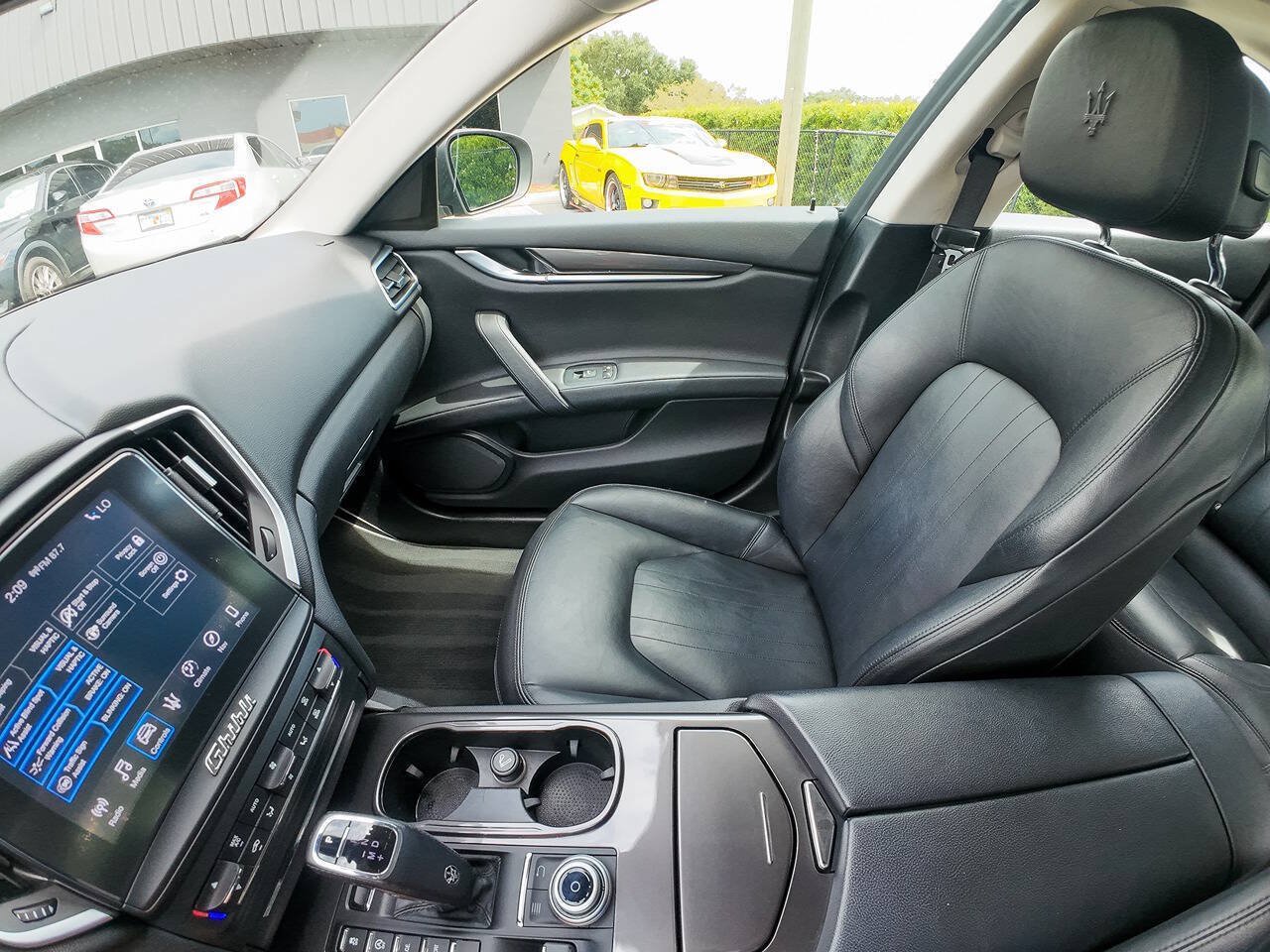 Used 2020 Maserati Ghibli RWD image 31